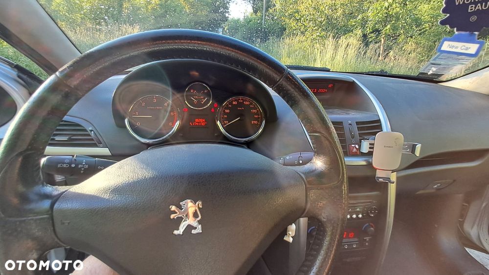 Peugeot 207 - 16