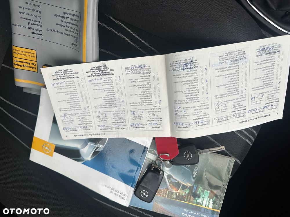 Opel Corsa 1.4 16V Innovation 110 Jahre - 19