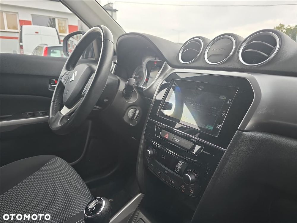 Suzuki Vitara 1.4 Boosterjet SHVS Premium 2WD - 26