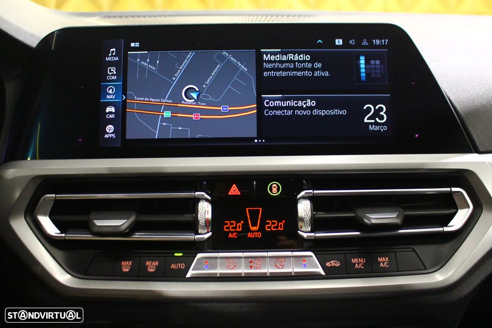 BMW 330 e Line Luxury Auto - 22