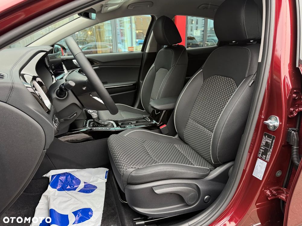 Kia XCeed 1.6 T-GDI Business Line DCT - 17