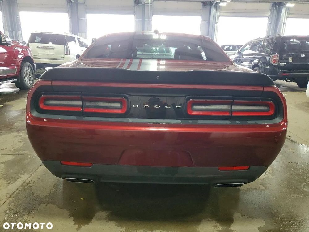 Dodge Challenger Automatik R/T Plus - 6