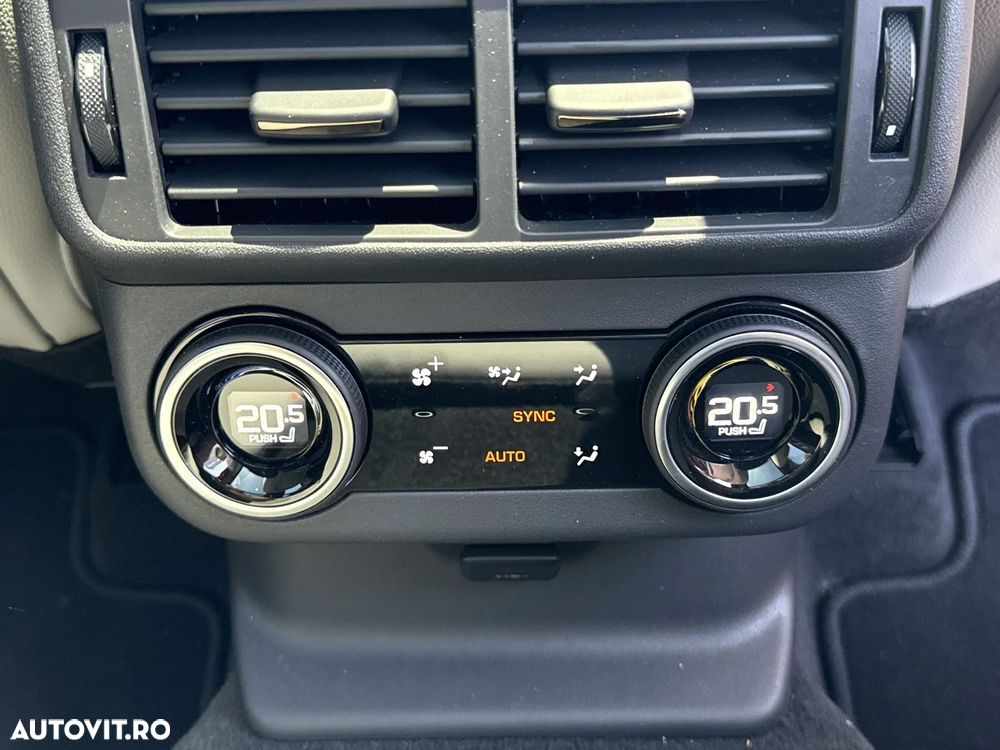 Land Rover Range Rover Velar 3.0 P400 MHEV Dynamic SE - 21