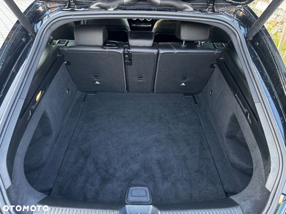 Mercedes-Benz CLA 220 7G-DCT Progressive - 11