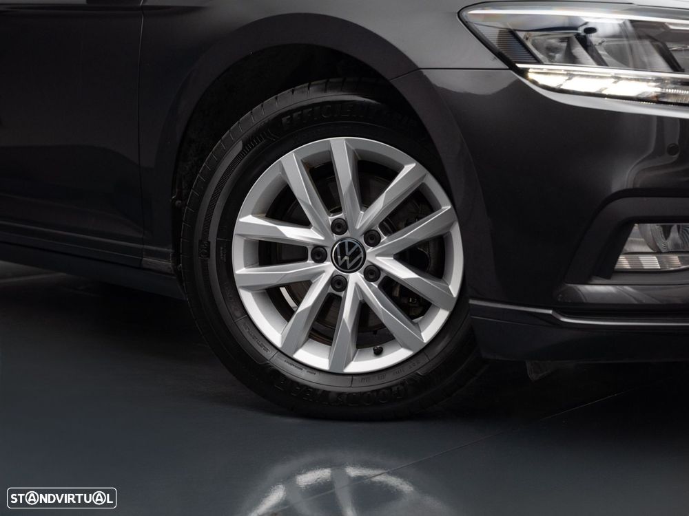 VW Passat Variant 2.0 TDI Business DSG - 9