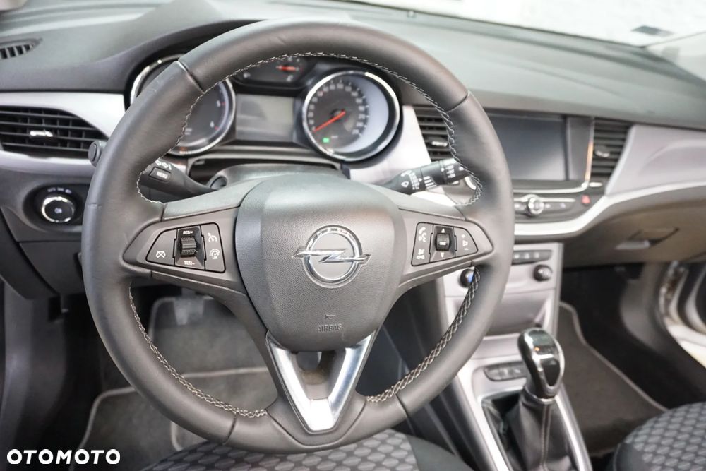 Opel Astra 1.6 CDTI Enjoy - 21