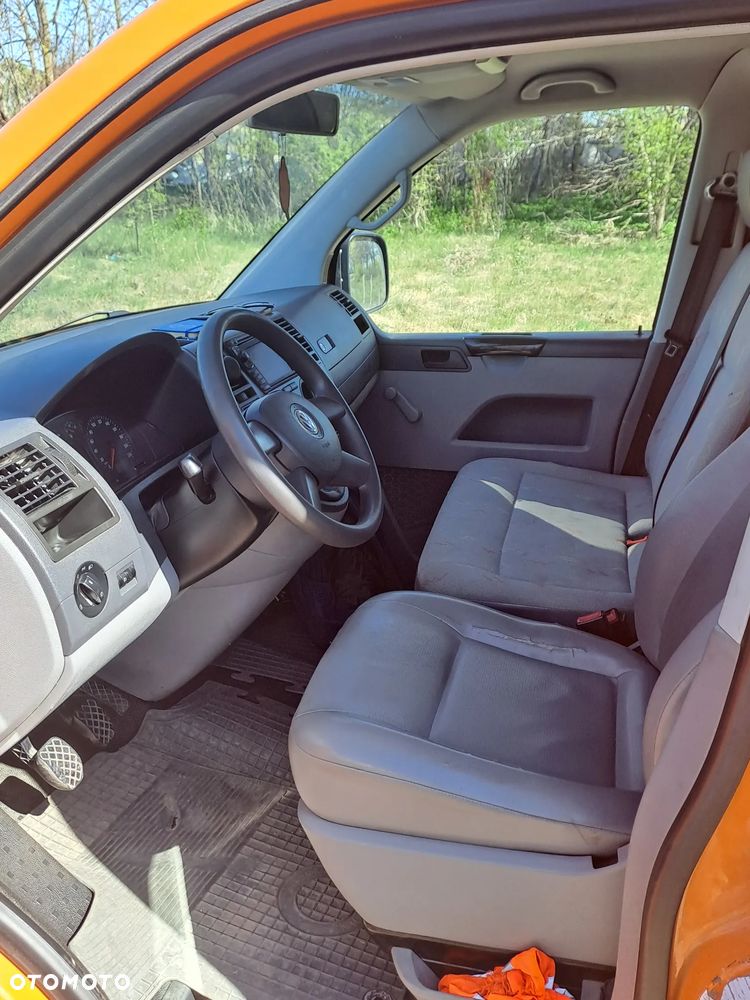 Volkswagen Transporter T5 - 5