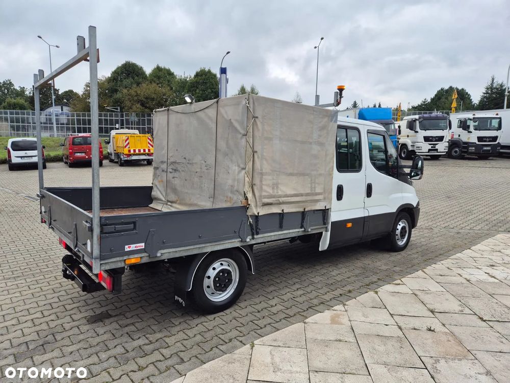 Iveco Daily 35S15 / SKRZYNIA / DOKA / 7 MIEJSC / WEBASTO / 1 WŁ / BEZWYPADKOWY / EURO 6 - 7