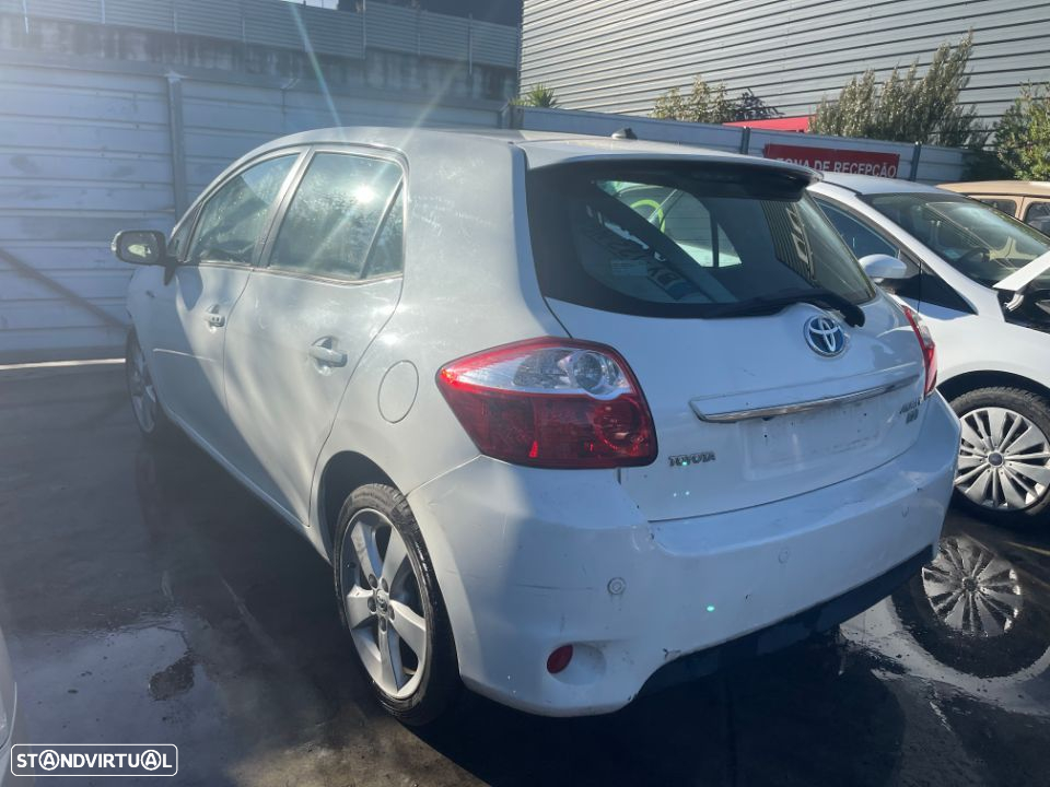 TOYOTA AURIS 1.8 HSD HYBRID DE 2011 PARA PEÇAS - 2