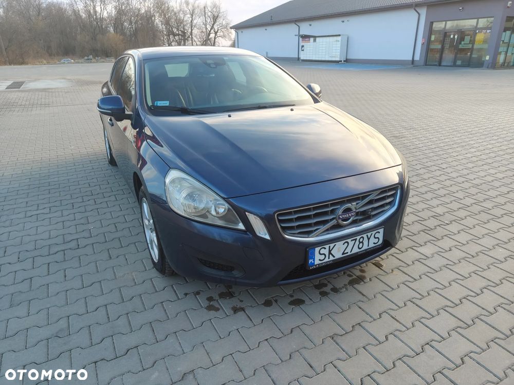 Volvo V60 D3 Summum - 2