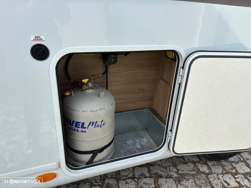 Burstner Aviano Aviano 727 cama central - 33