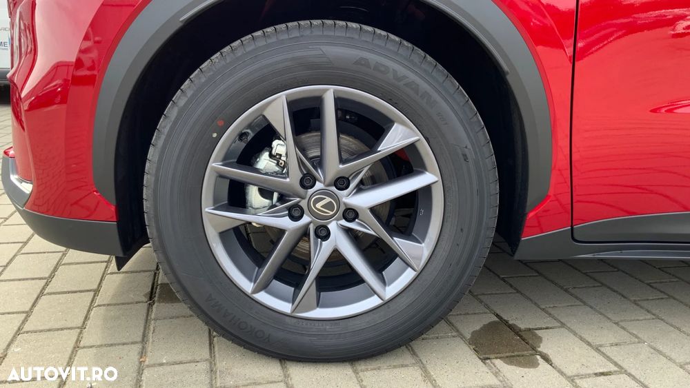 LEXUS LBX 2026 — imagine 39