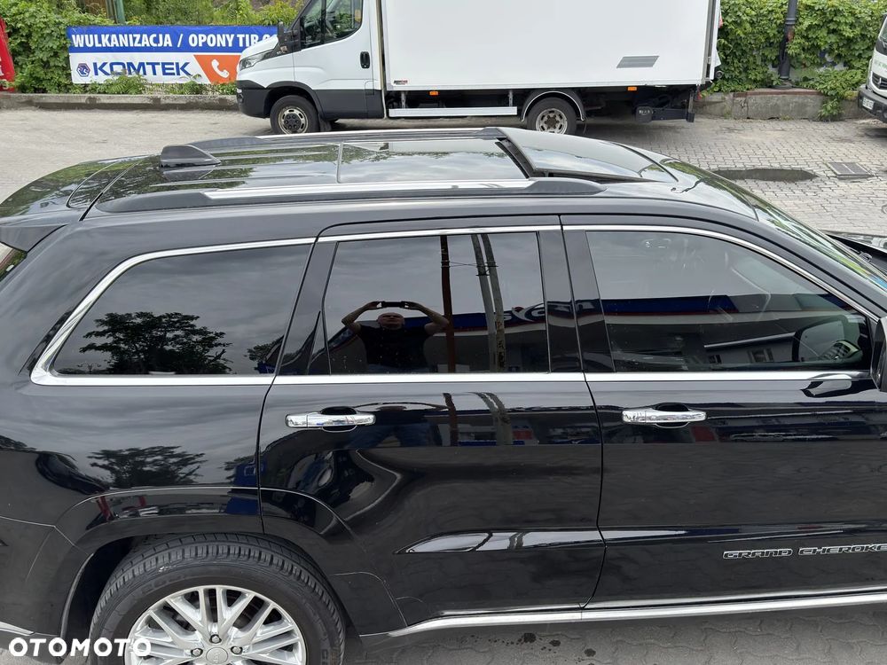 Jeep Grand Cherokee 5.7 V8 HEMI Overland Summit - 8