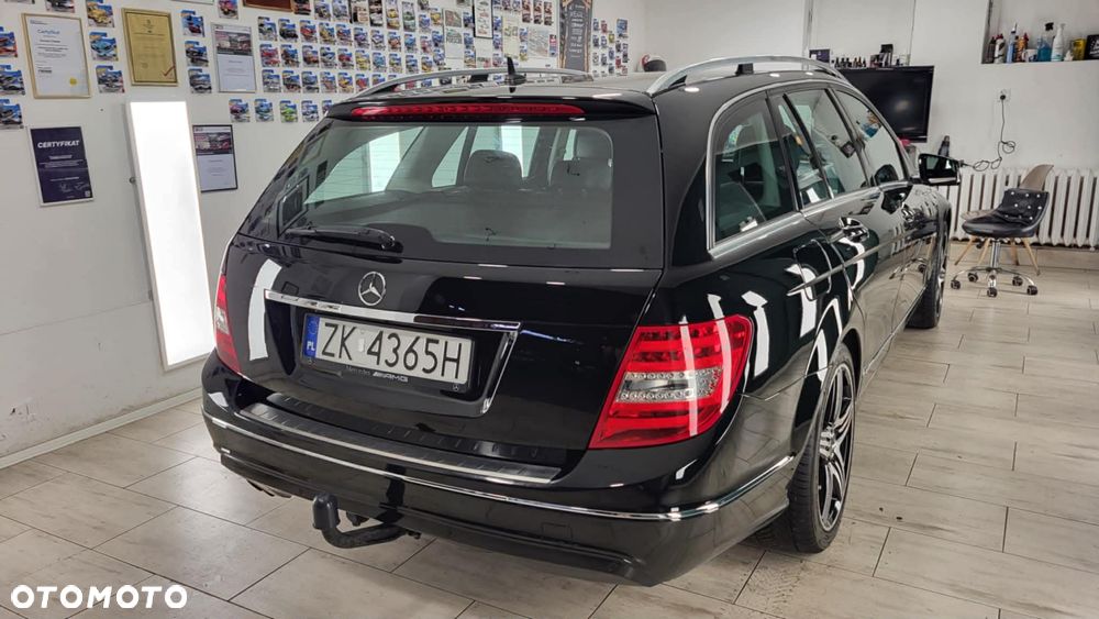 Mercedes-Benz Klasa C 200 CDI DPF (BlueEFFICIENCY) Avantgarde - 2