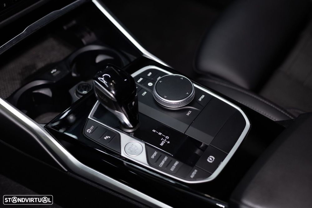 BMW 320 d Line Sport Auto - 36