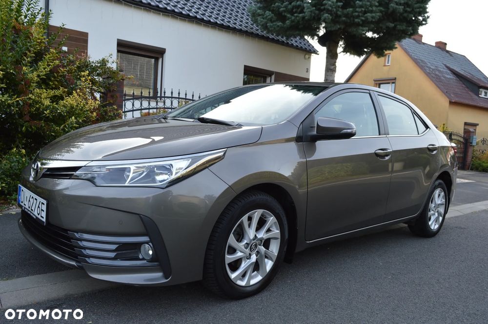 Toyota Corolla 1.6 Comfort - 12