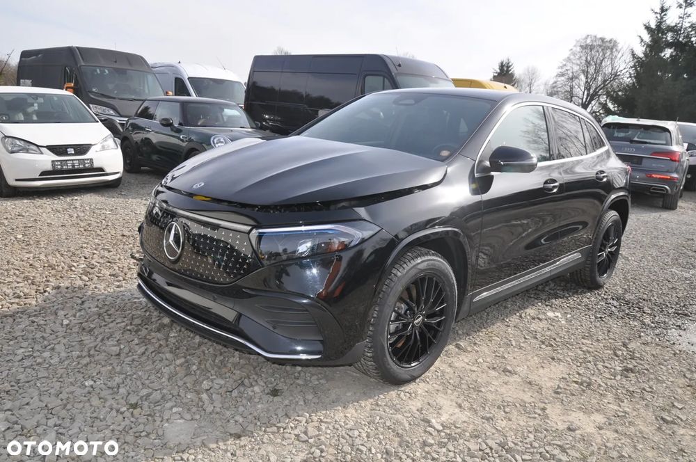 Mercedes-Benz EQA 250+ AMG Line - 2