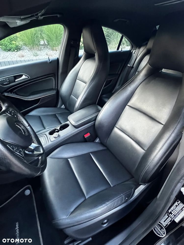 Mercedes-Benz CLA - 10
