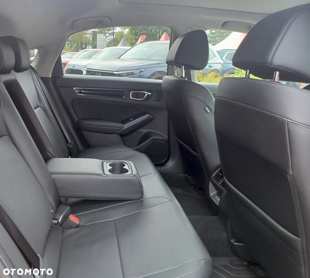 Honda Civic 2.0 i-MMD Advance BSI CVT - 12