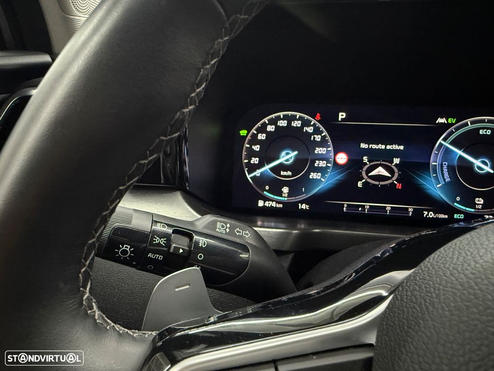 Kia Sorento 1.6 T-GDI HEV Concept - 38