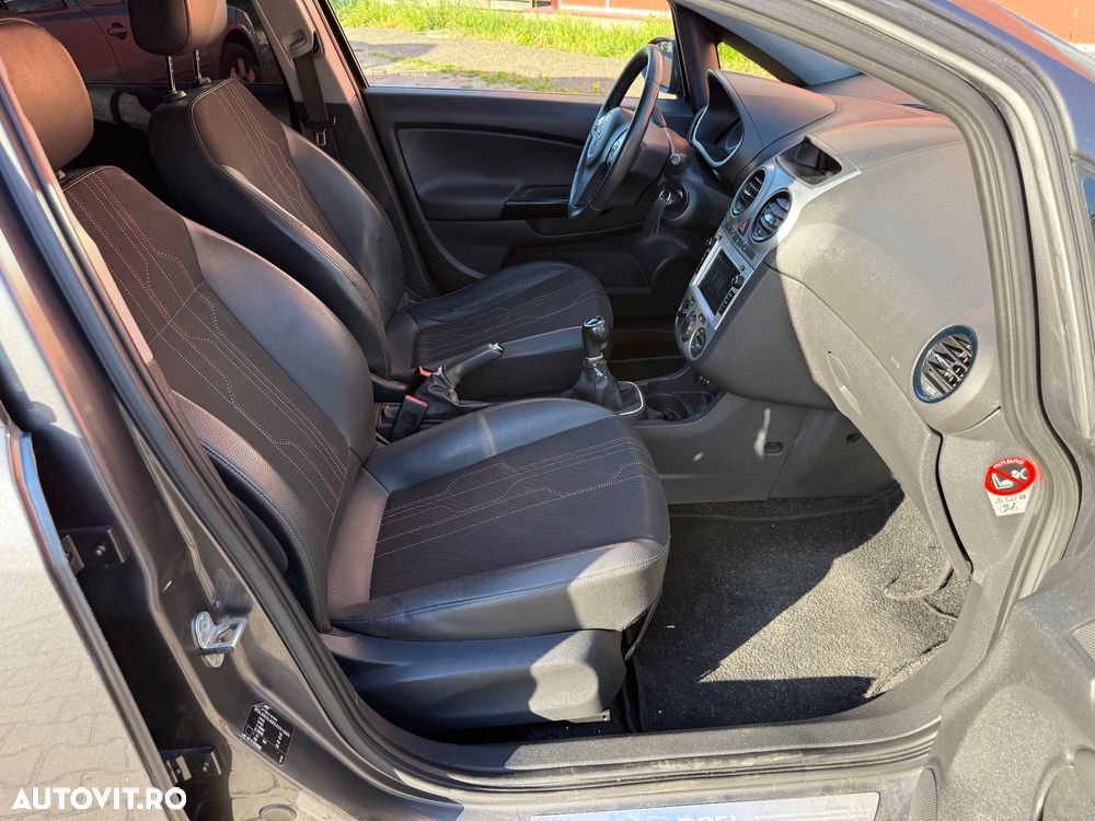 Opel Corsa 1.2 Cosmo - 11