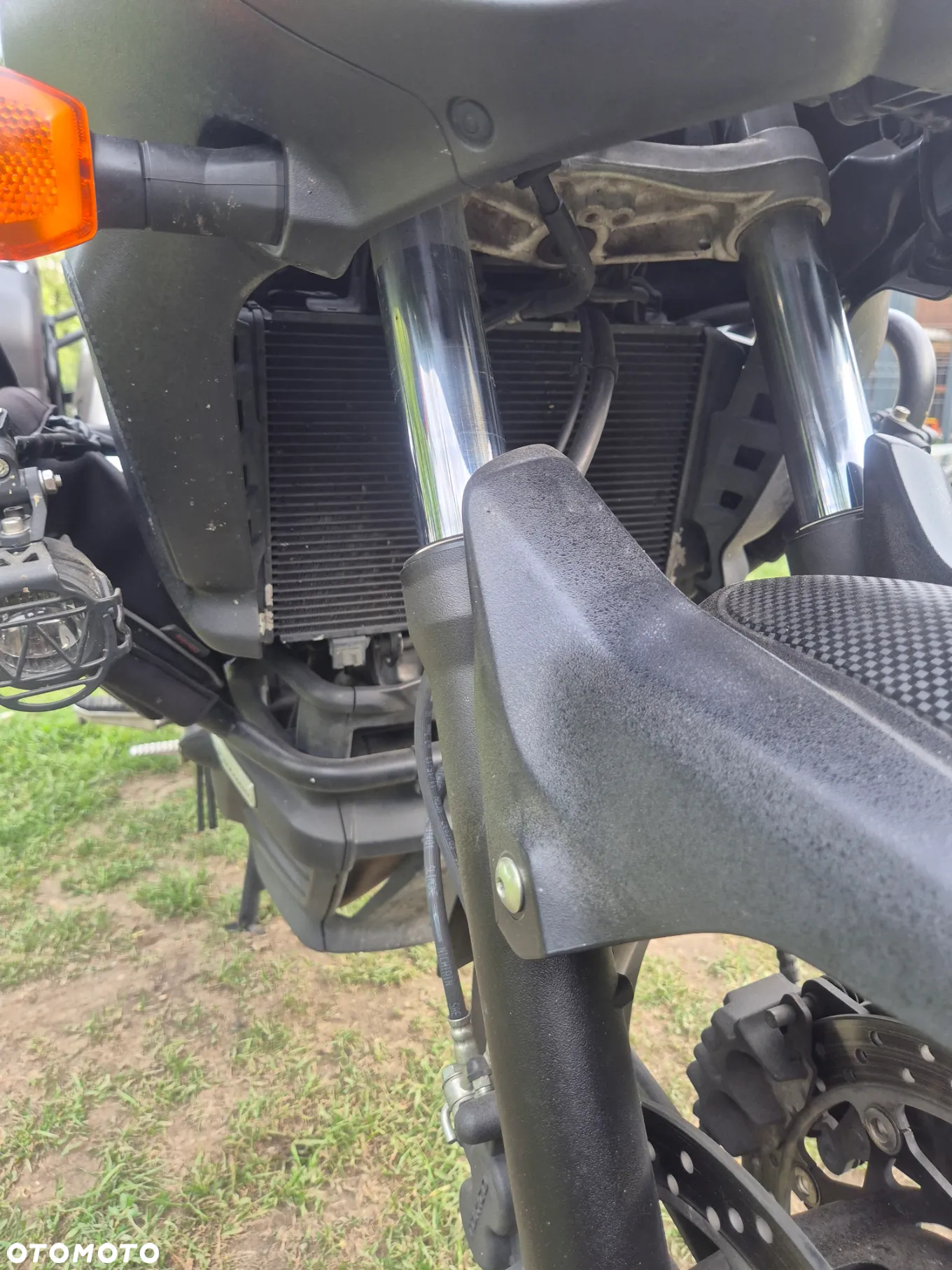 Suzuki V-STROM - 38