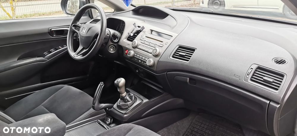 Honda Civic 1.8 Base - 7