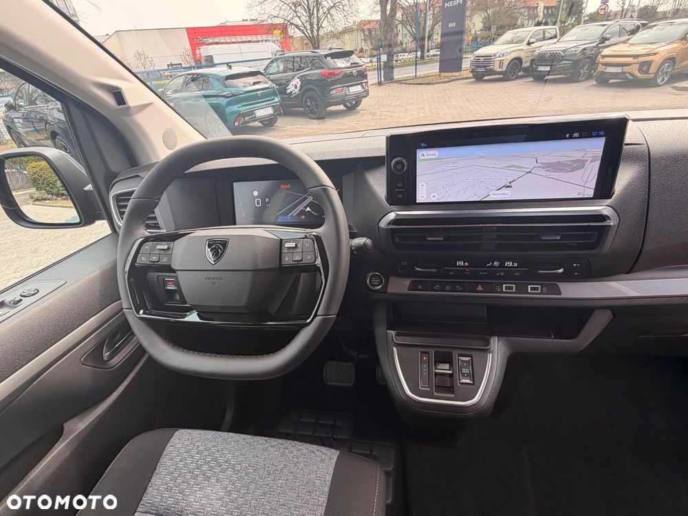 Peugeot Traveller 2.0 BlueHDi Long Business EAT8 - 23