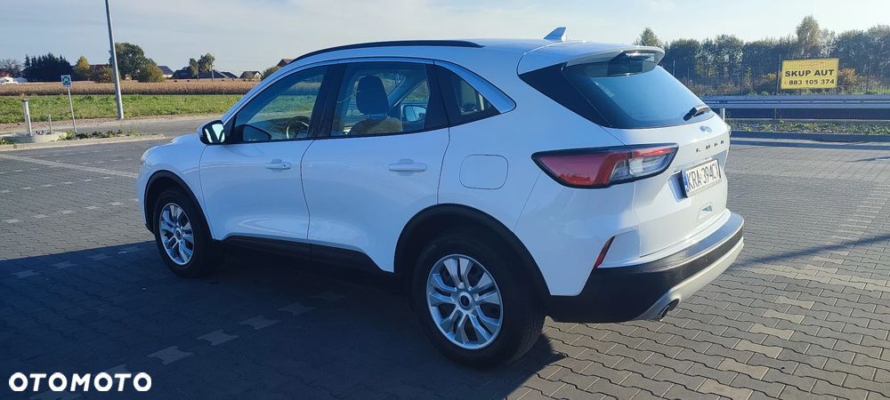 Ford Kuga - 4