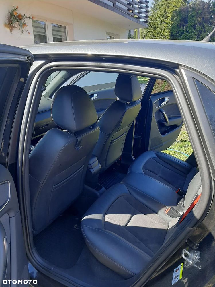 Audi A1 Sportback 1.6 TDI Sport S tronic - 11