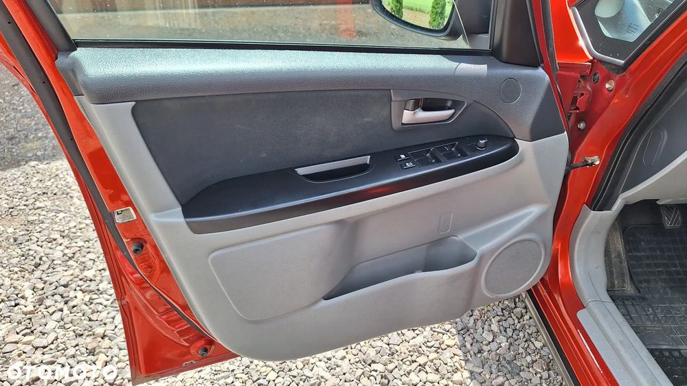 Suzuki SX4 1.6 GS / Premium - 30