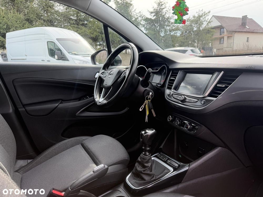 Opel Crossland X - 10