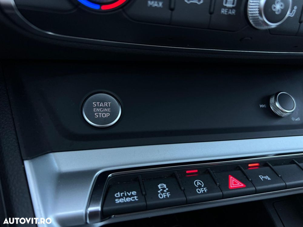 Audi Q3 - 18