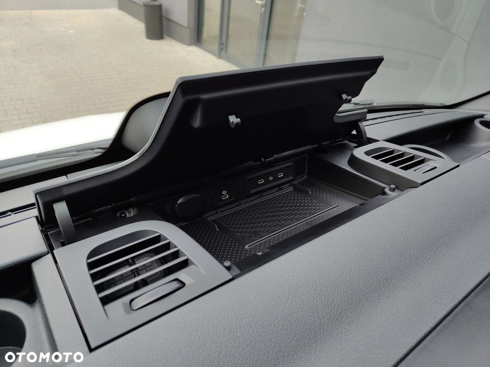 Mercedes-Benz Sprinter 319 CDI - 12