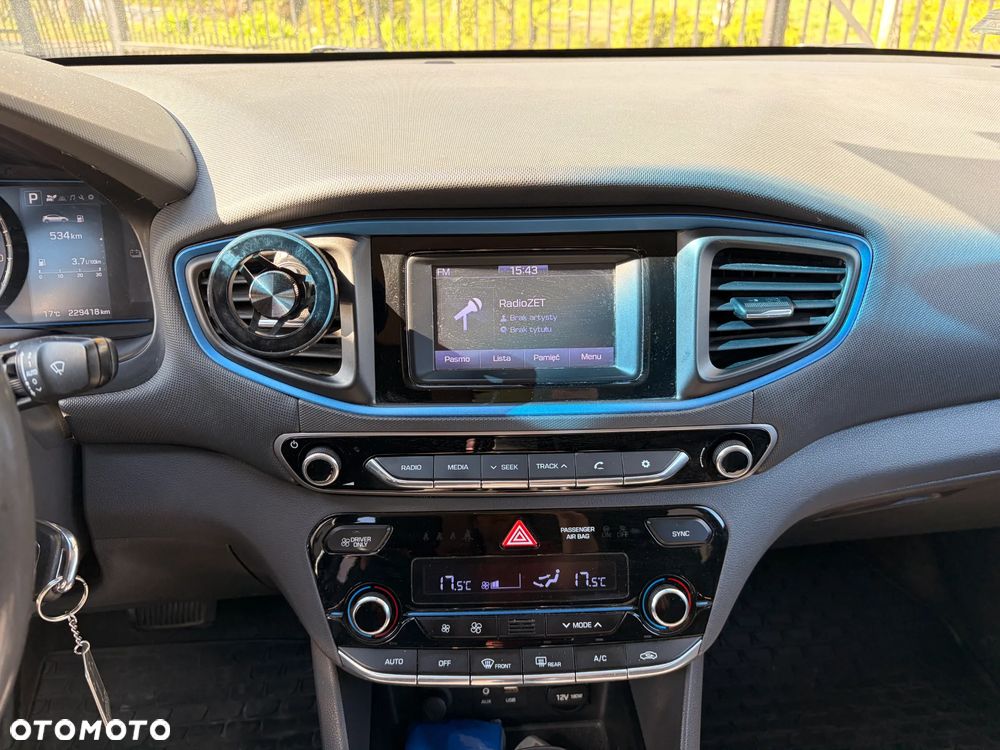 Hyundai IONIQ Hybrid Business - 9