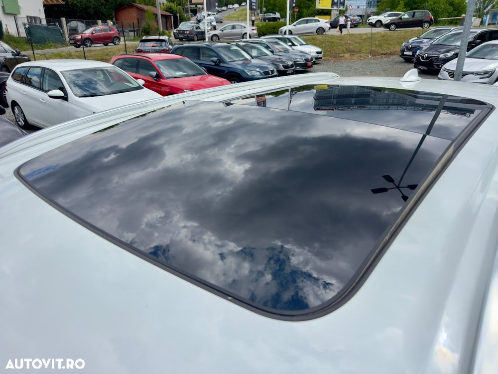 Volvo XC 90 T8 AWD Recharge Geartronic Inscription Edition - 13