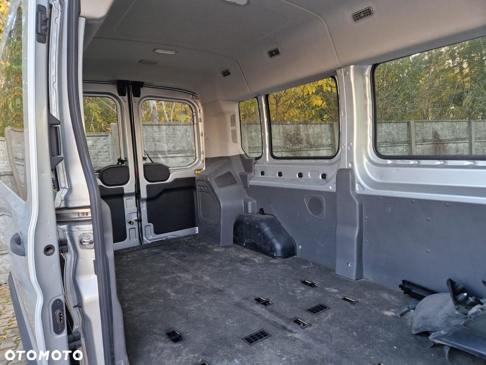 Ford Transit - 10