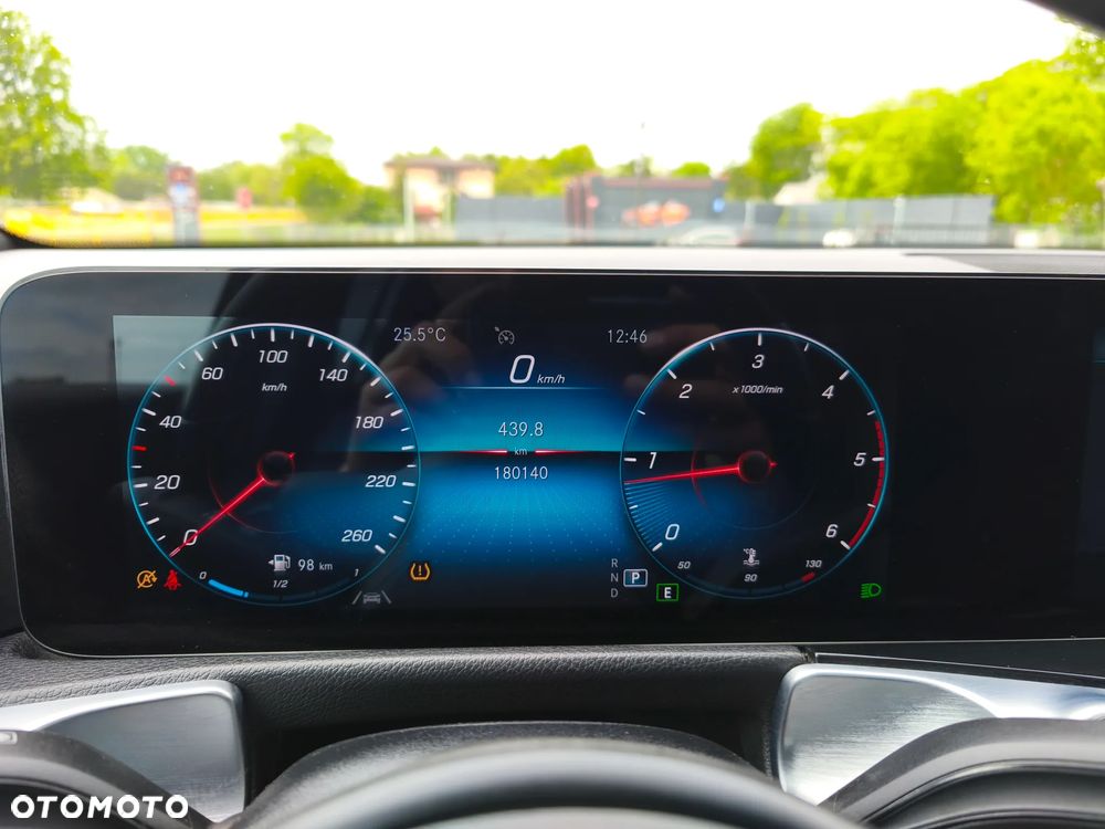 Mercedes-Benz GLB - 22