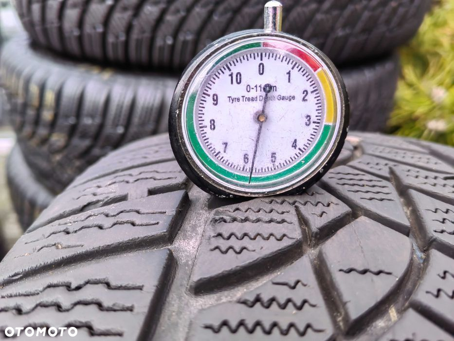 235/55R18 104H Goodyear Ultragrip performan gen-1 kpl zima KZ86 20r K5 - 8
