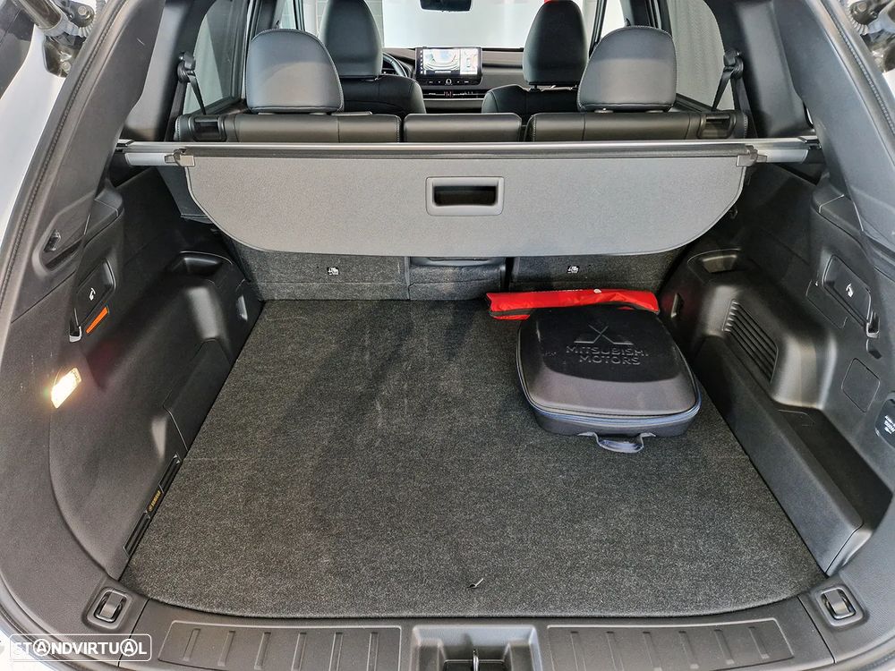 Mitsubishi Outlander 2.4 PHEV Instyle - 12