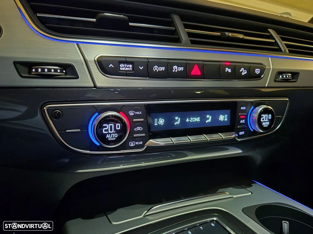 Audi Q7 3.0 TDi quattro S-line Tiptronic 7L - 13