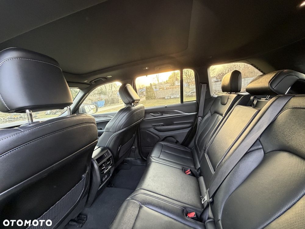 Jeep Grand Cherokee 3.6 V6 Summit - 27