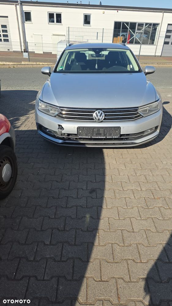 Volkswagen Passat 2.0 TDI SCR DSG Business - 2