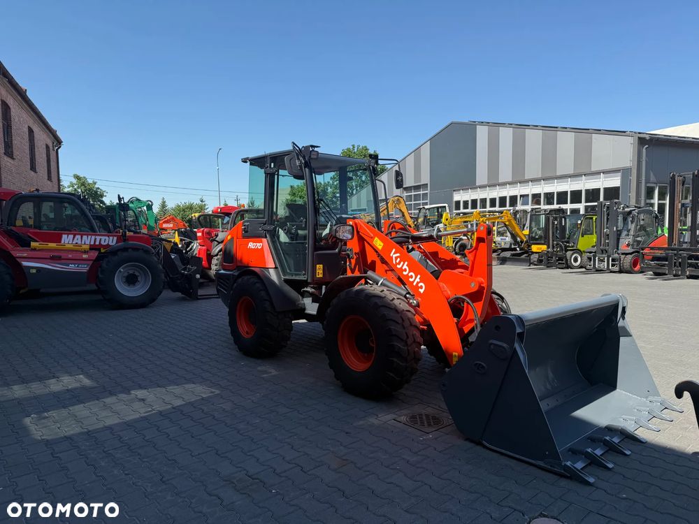 Kubota R070 - 8