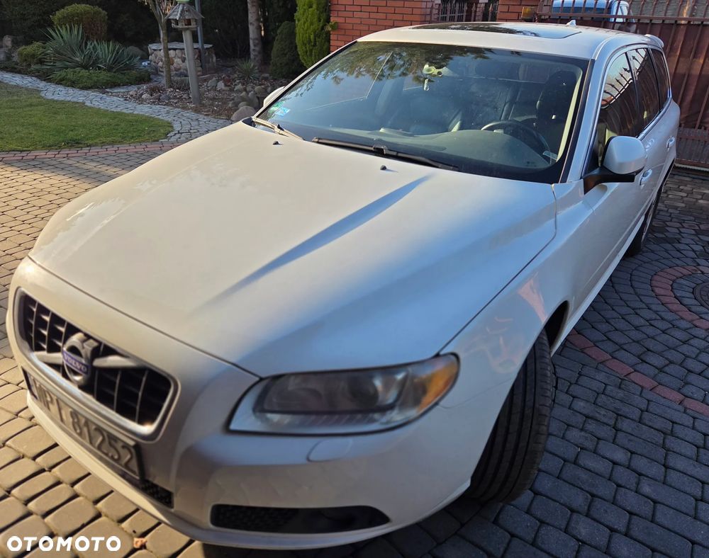 Volvo V70 D5 Summum - 9