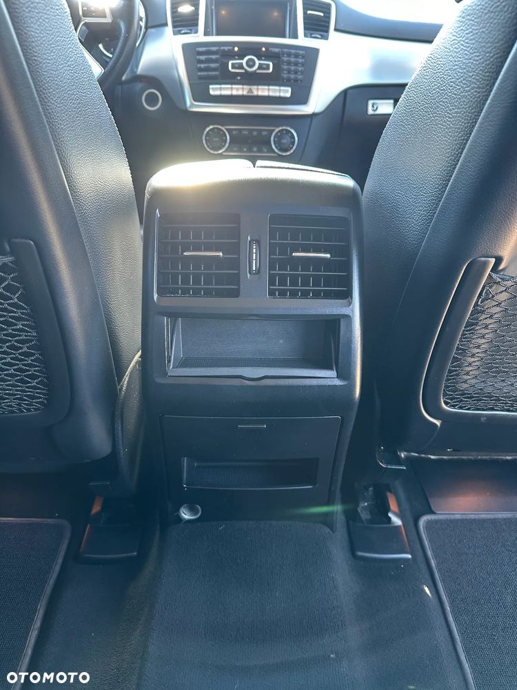 Mercedes-Benz ML 350 BlueTEC 4-Matic - 29