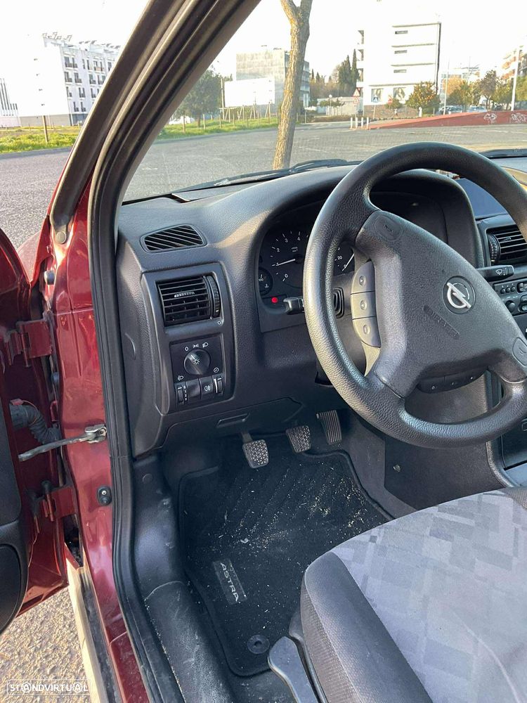 Opel Astra 1.4 Club - 15