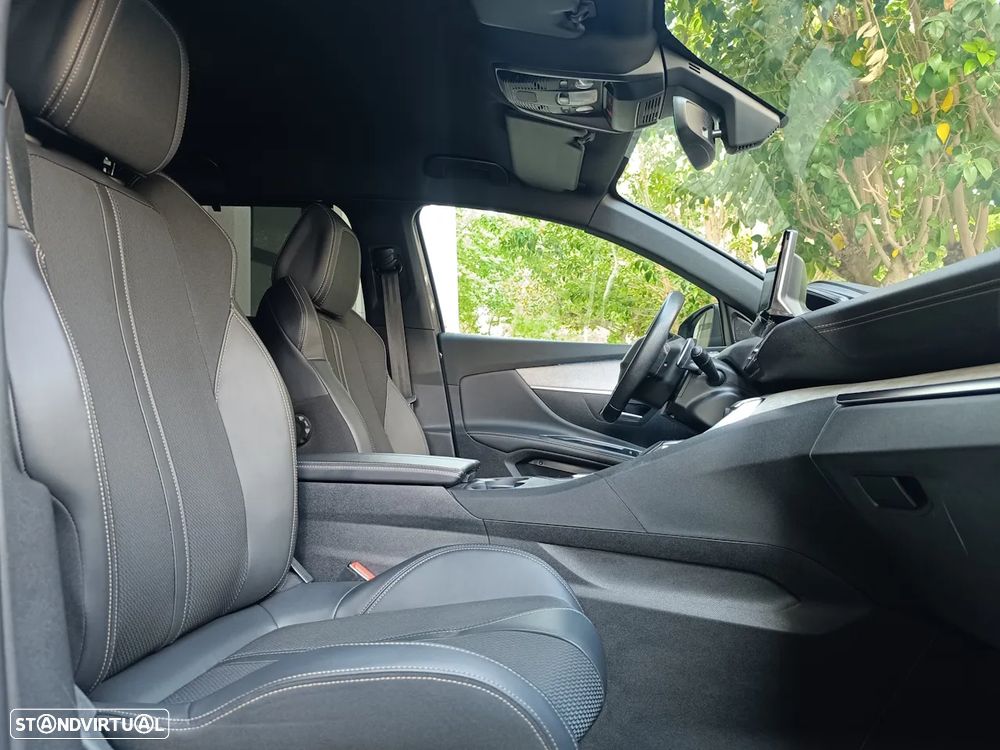 Peugeot 5008 1.2 PureTech GT EAT8 - 24