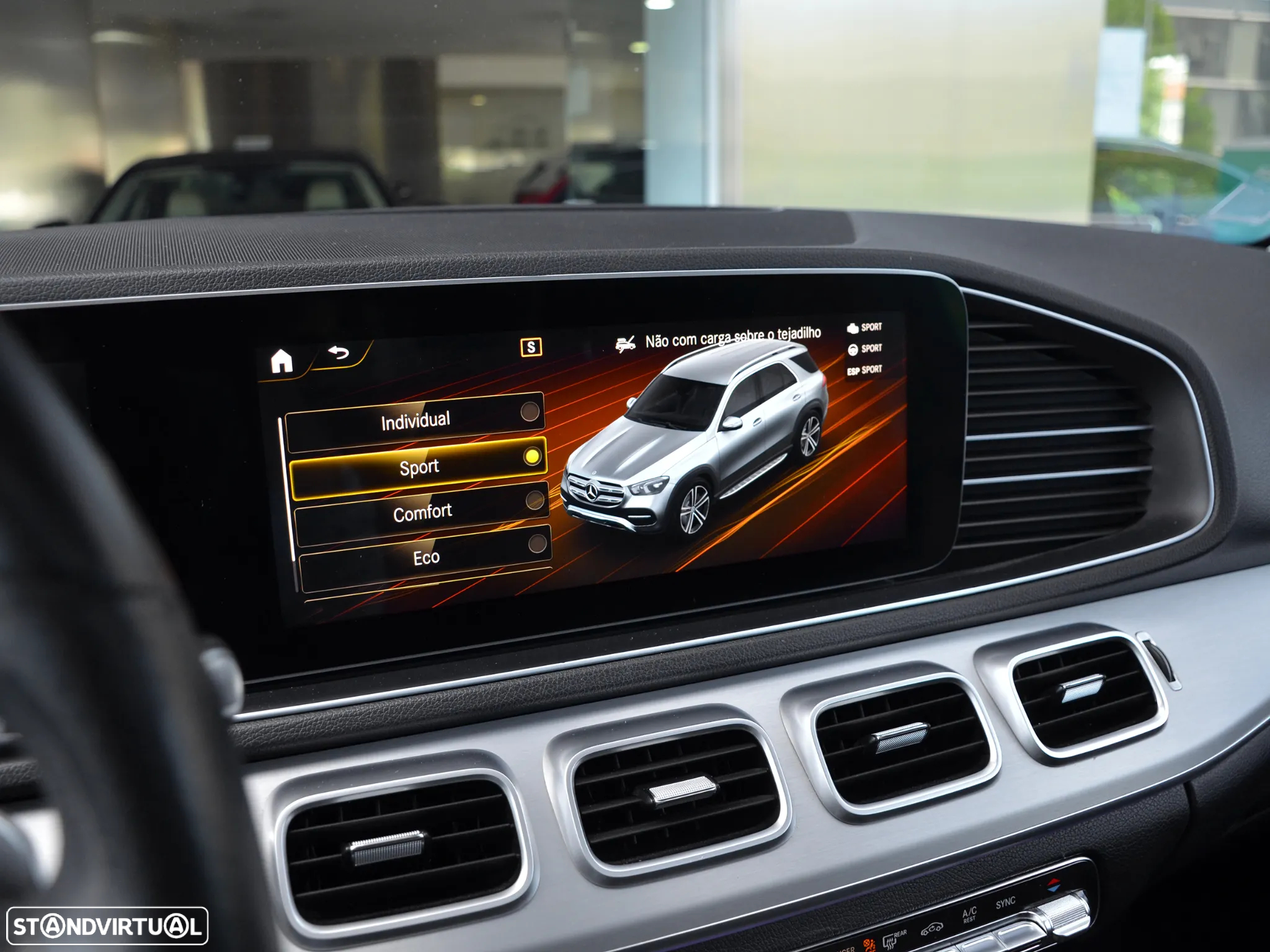 Mercedes-Benz GLE 300 d 4Matic - 37
