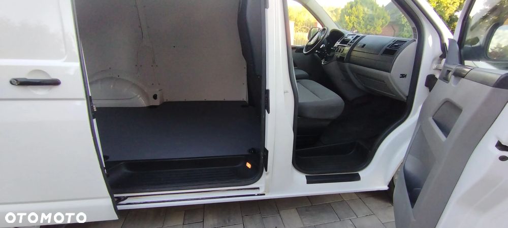 Volkswagen Transporter T5 - 18